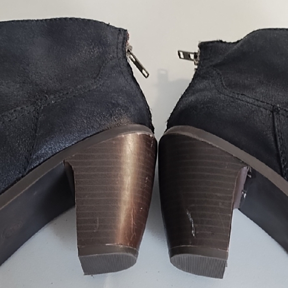 Vintage Massimo Black Heeled Ankle Boots Zip Back Red Opening Rubber Soles - Picture 10 of 16